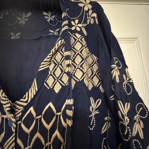 Johnny Was Navy Floral Embroidered Top - Picture 10 of 13